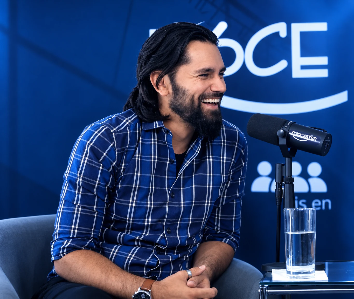Entrevistas y Notas